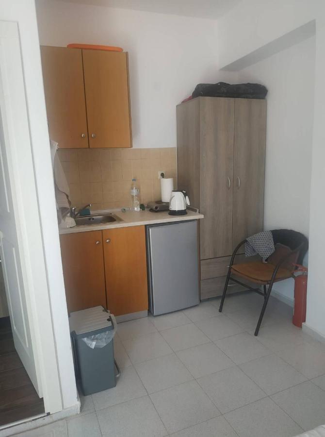 Spiros Apartments Livadia  Exterior photo
